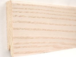 Плинтус шпонированный Kluchuk Модерн Ясень выбеленный