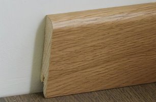 Плинтус шпонированный Pedross Дуб Varnished 70х15