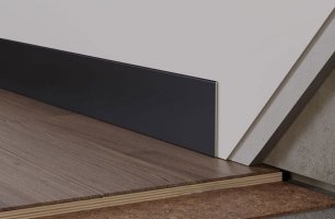 Профиль алюминиевый Kluchuk 60x2 «Полоса» Черный ALU-NP602R9005